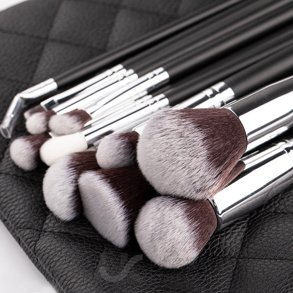 15 Sets Of Wooden Handle Makeup Brushes w/ Storage Bag